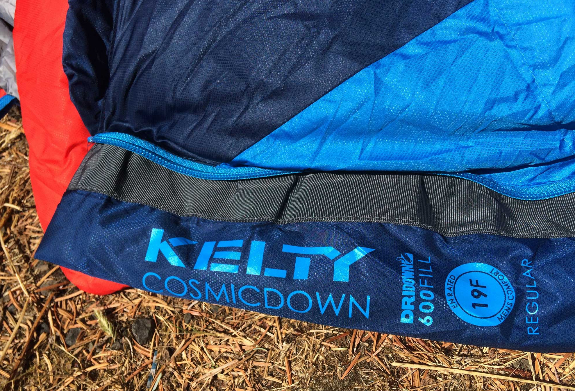 Комір і застібка спальника Kelty Cosmic Down 20