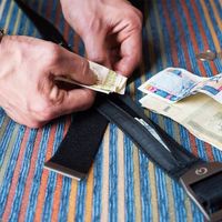 Туристичний ремінь з прихованою кишенькою Lifeventure Travel Money Belt (Black), Колір виробника: Black, зображення 2