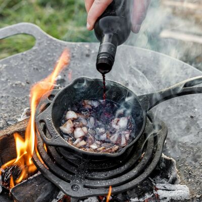 Чавунна сковорода Petromax Fire Skillet, Ø20 см (з довгою ручкою), Тип конструкції: з довгою ручкою, Діаметр верхній: 20, зображення 7