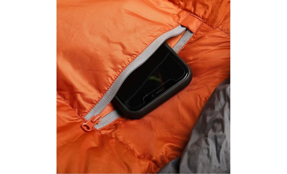 Демісезонний пуховий спальник Kelty Cosmic Down 40 Regular 2023 до +4°C: з капюшоном, Максимальний зріст користувача: 183, Колір: Duffle Bag/Smoke, Сторона застібки: права, зображення 3