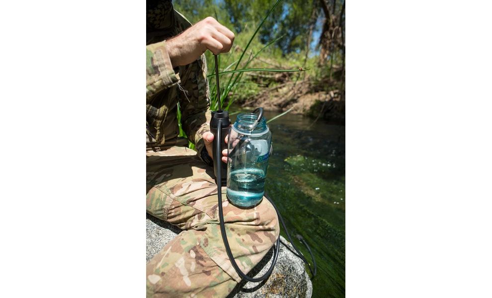 Туристичний насосний фільтр для води Katadyn Pocket Black Edition (керамічний), зображення 4