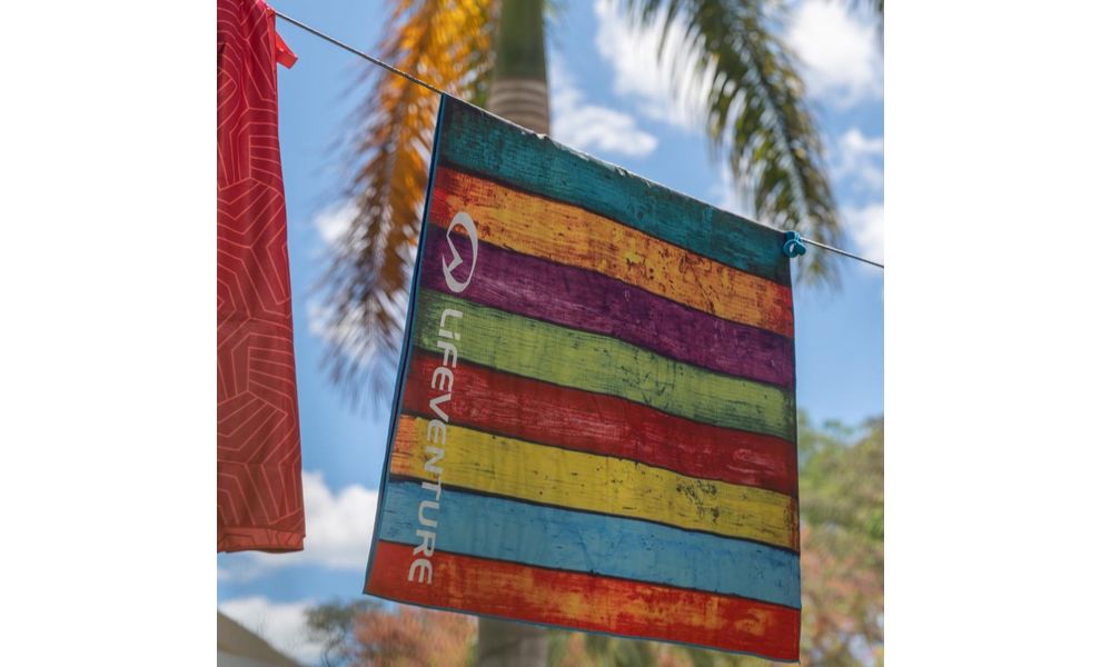 Швидкосохнучий рушник з мікрофібри Lifeventure Soft Fibre Printed - Giant (Striped Planks), 150x90 см, Тип розміру: Giant, Колір: Striped Planks, зображення 4