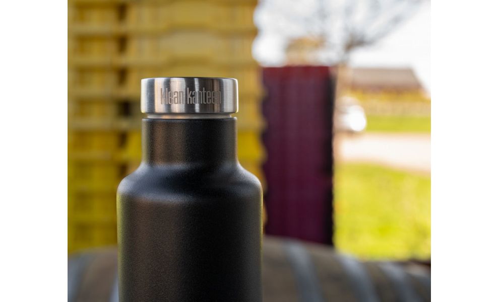 Термопляшка Klean Kanteen Insulated Classic Pour Through (Black) на 750 мл, Об'єм: 750, Колір виробника: Black, зображення 7