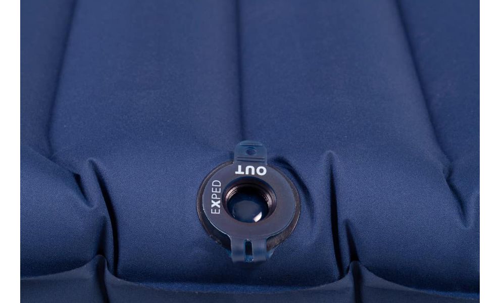 Надувний каремат Exped Versa 2R - M: з мішком-насосом, Товщина: 5, Тип розміру: M, Колір виробника: Navy, зображення 3