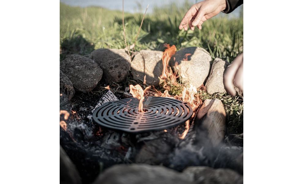 Чавунна підставка з ніжками 4-в-1 Petromax Cast-Iron Stack Grate для казанів-жаровень Dutch Oven, 30 см, Різновид: Ø30 см, з ніжками, зображення 3