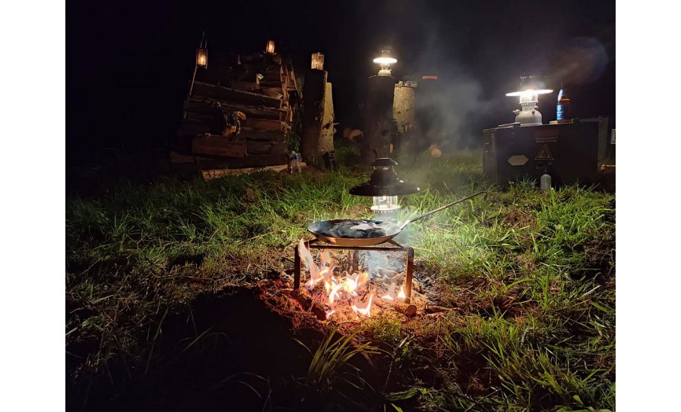 Універсальна підставка під жаростійкий посуд для багаття Petromax Cooking Stand, зображення 9