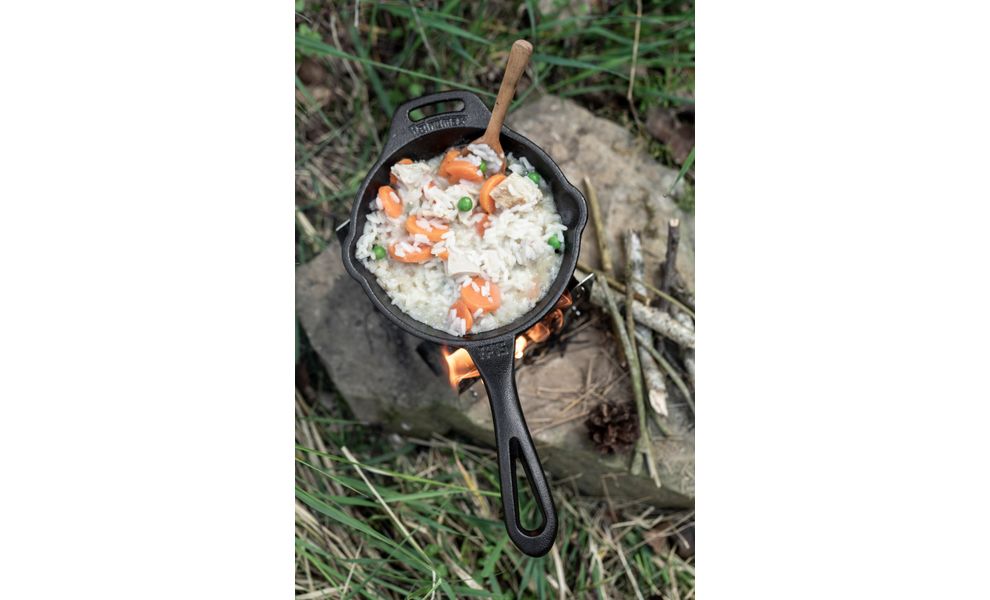 Чавунна сковорода Petromax Fire Skillet, Ø15 см (з довгою ручкою), Тип конструкції: з довгою ручкою, Діаметр верхній: 15, зображення 6