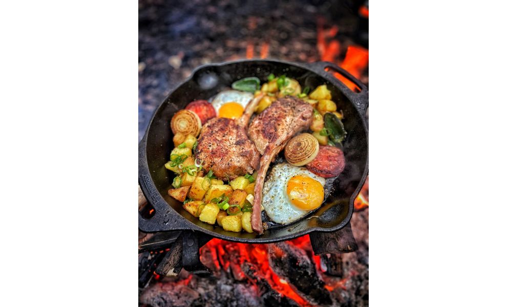 Чавунна сковорода Petromax Fire Skillet, Ø25 см (з ручками-петлями), Тип конструкції: з ручками-петлями, Діаметр верхній: 25, зображення 6