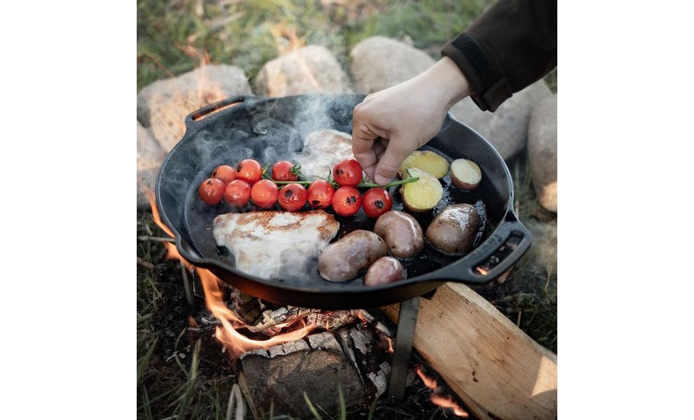 Чавунна сковорода Petromax Fire Skillet, Ø40 см (з ручками-петлями), Тип конструкції: з ручками-петлями, Діаметр верхній: 40, зображення 7