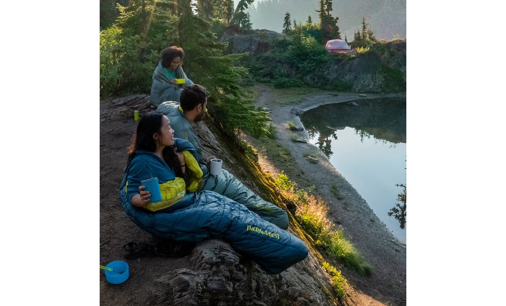 Демісезонний туристичний спальник Therm-a-Rest Saros -6С - Long до -6°C: з капюшоном, Максимальний зріст користувача: 198, Колір: Stargazer, Сторона застібки: ліва, зображення 9