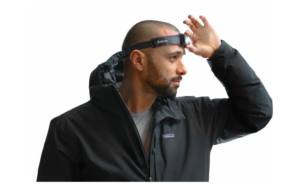 Налобний ліхтар акумуляторний BioLite Headlamp 325 (Midnight Grey) з червоним світлом, Micro USB, Колір корпусу: Midnight Grey, зображення 2