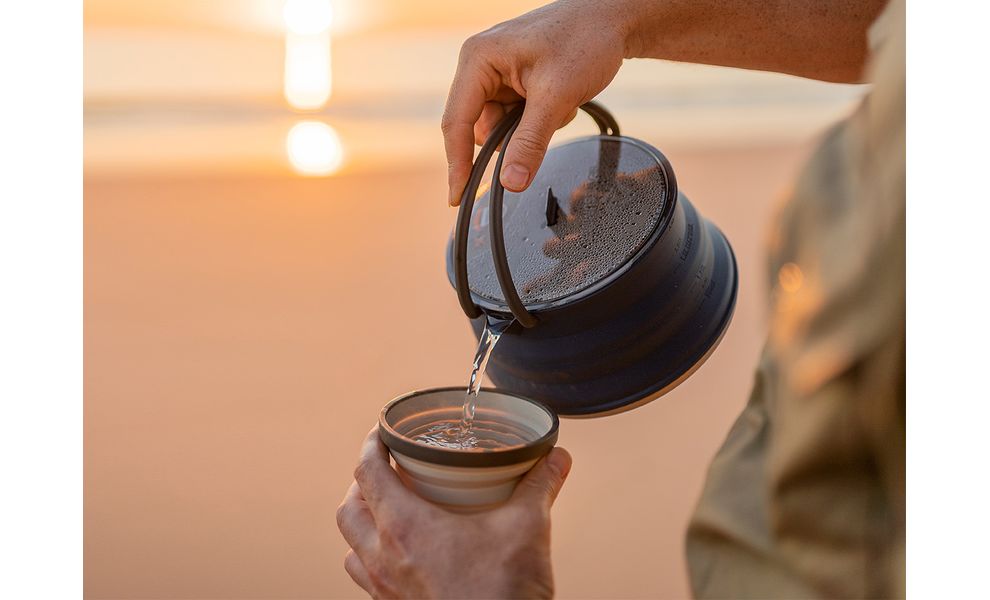 Туристичний набір складного посуду Sea to Summit X-Set 12 на 2 особи: чайник, 2 миски, 2 стакани, Тип комплекту: Set 12, Колір: Navy/Sand, зображення 2