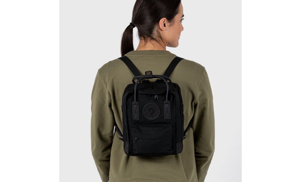 Рюкзак Fjallraven Kanken No.2 Black Mini (550/Black), 7 л, Об'єм: 7, Колір виробника: 550/Black, зображення 4
