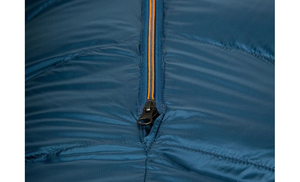 Демісезонний пуховий спальник Mountain Equipment Helium 400 - Long (01635/Majolica Blue) до -6°C: з капюшоном, Максимальний зріст користувача: 200, Колір: 01635/Majolica Blue, Сторона застібки: ліва, зображення 7