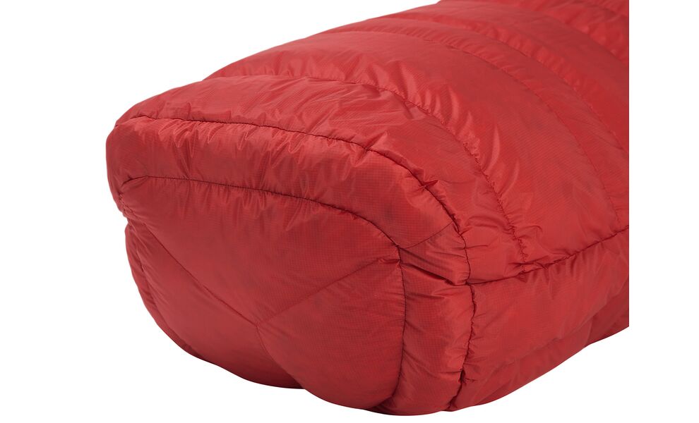 Демісезонний пуховий спальник Mountain Equipment Xeros - Long (01018/Crimson) до -12°C: з капюшоном, Максимальний зріст користувача: 200, Колір: 01018/Crimson, Сторона застібки: ліва, зображення 7