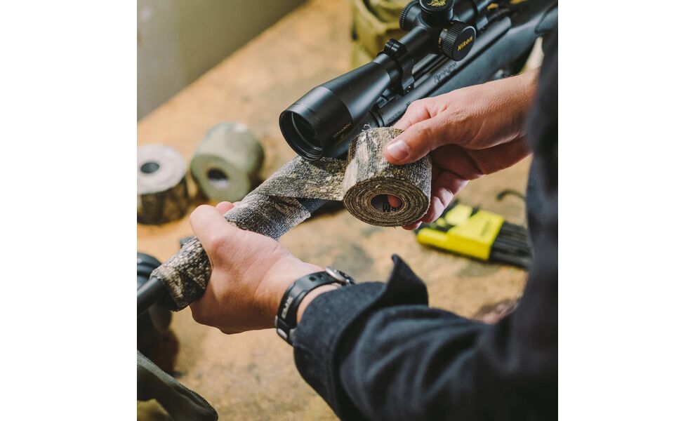 Захисна багаторазова стрічка Gear Aid CAMO FORM™ Self-Cling Wrap (камуфляж Woodland Digital), 5x366 см, Колір: Woodland Digital, зображення 2