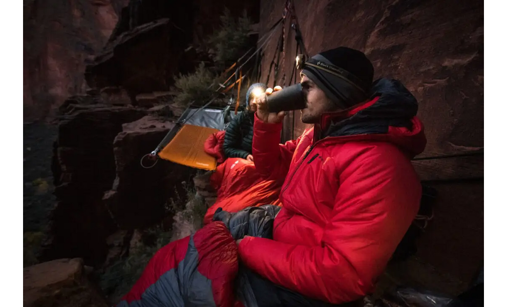 Налобний ліхтар на батарейках Black Diamond Storm 400 (Dark Olive) з червоним світлом, Колір корпусу: Dark Olive, зображення 4