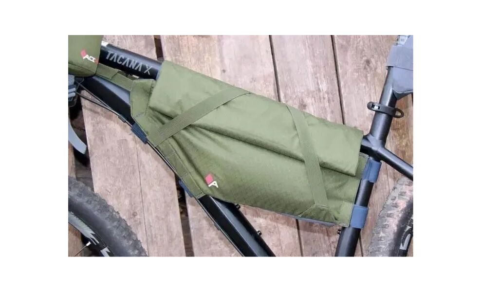 Сумка в середину рами Acepac Roll Frame Bag (Camo), L, Колір виробника: Camo, Розмір: 5 л/L, Об'єм: 5, зображення 4