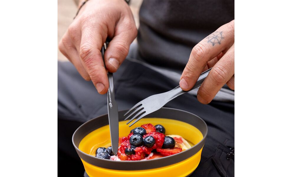 Туристичний набір столових приборів з карабіном Sea to Summit Frontier - 3 предмети (виделка, ложка, ніж), анодований алюміній, зображення 6