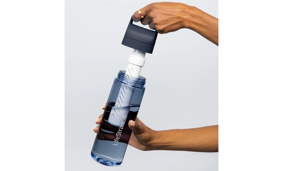 Пляшка з фільтром для води LifeStraw Go Filter Bottle (Nordic Noir) на 650 мл, Об'єм резервуару: 650, Колір резервуару: Nordic Noir, зображення 4