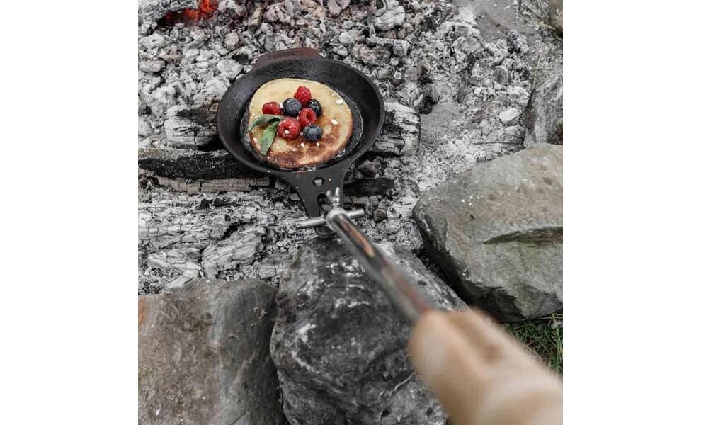 Чавунна сковорода зі складною довгою ручкою Petromax Cast-Iron Campfire,  Ø17 см, зображення 7
