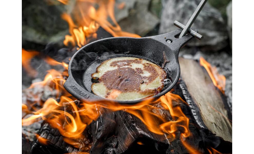 Чавунна сковорода зі складною довгою ручкою Petromax Cast-Iron Campfire,  Ø17 см, зображення 9