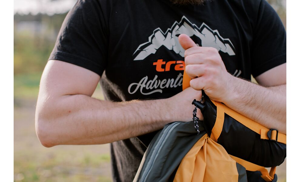 Літній кемпінговий спальник-ковдра Tramp Airy Light (Yellow) до 10°C, Максимальний зріст користувача: 185, Колір: Yellow/Grey, Сторона застібки: ліва, зображення 12