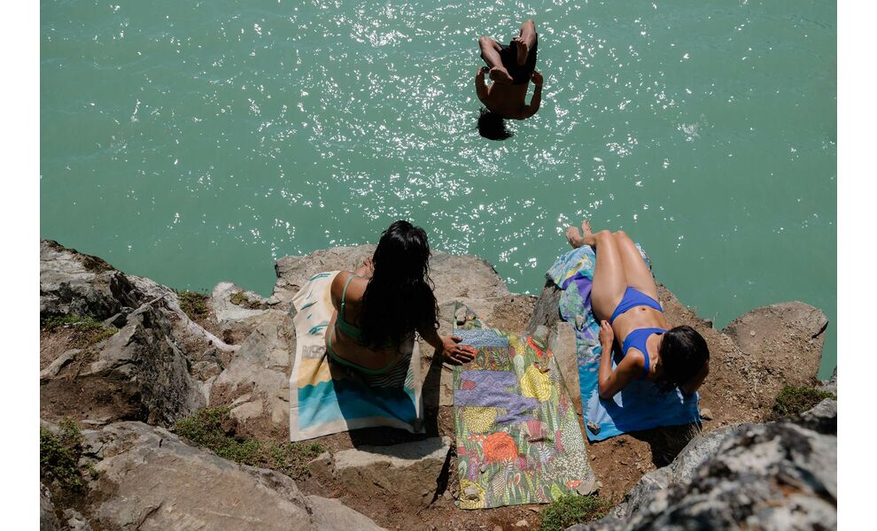 Швидкосохнучий рушник з мікрофібри PackTowl Personal - Body (Mystic Moose Print), 137x64 см, Тип розміру: Body, Колір: Mystic Moose, зображення 3