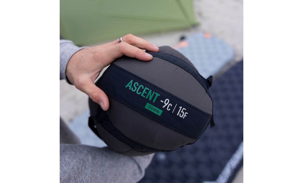Демісезонний пуховий спальник Sea to Summit Ascent -9C - Regular до -9°C: з капюшоном, Максимальний зріст користувача: 185, Колір: Rain Forest Green, Сторона застібки: ліва, зображення 26