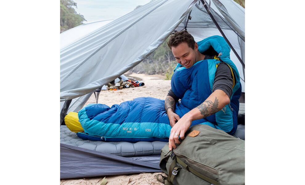 Демісезонний пуховий спальник Sea to Summit Trek -9C - Regular до -9°C: з капюшоном, Максимальний зріст користувача: 185, Колір: Snorkel Blue, Сторона застібки: ліва, зображення 17