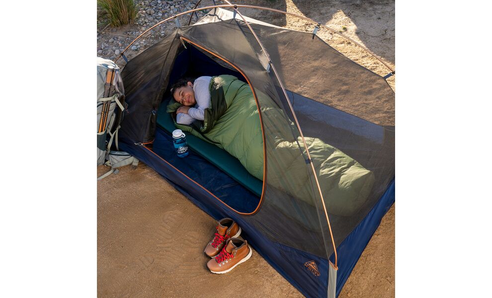 Демісезонний пуховий спальник Kelty Cosmic Down 40 Regular до +4°C: з капюшоном, Максимальний зріст користувача: 183, Колір: Dill-Duffel Bag/Cherry Mahogany, Сторона застібки: права, зображення 18