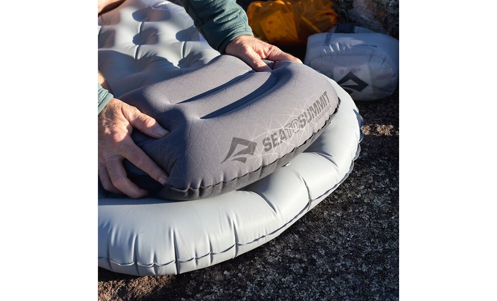 Надувний каремат Sea to Summit Ether Light XR Insulated - Large: з мішком-насосом, Товщина: 10, Тип розміру: Large, Колір виробника: Dark Grey, зображення 18