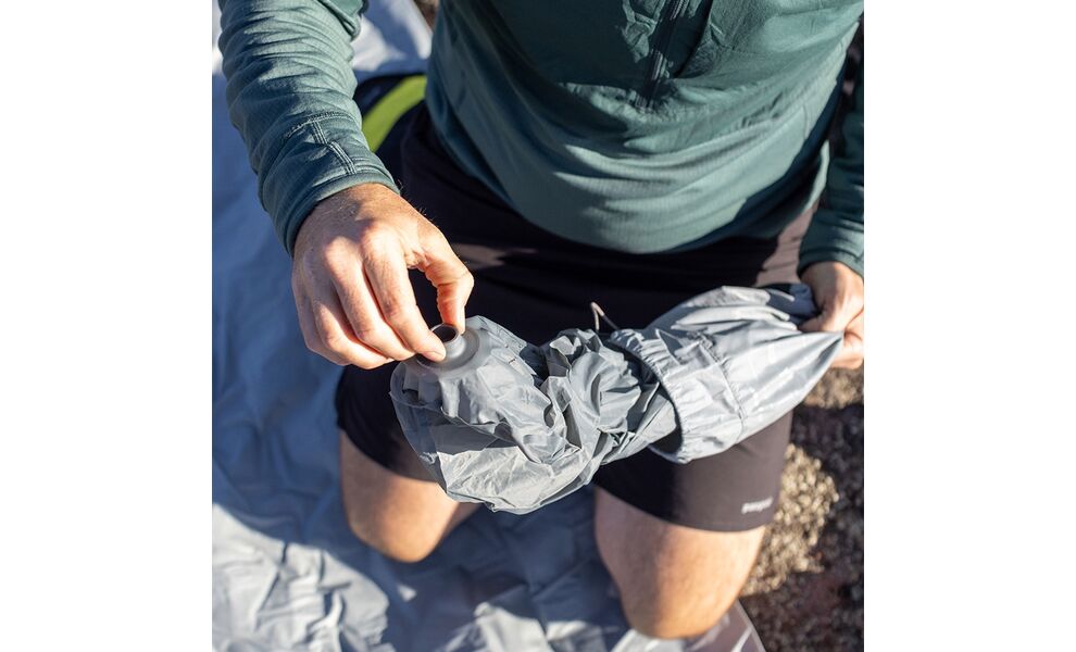 Надувний каремат Sea to Summit Ether Light XR Insulated - Large Rectangular: з мішком-насосом, Товщина: 10, Тип розміру: Large Rectangular, Колір виробника: Dark Grey, зображення 12