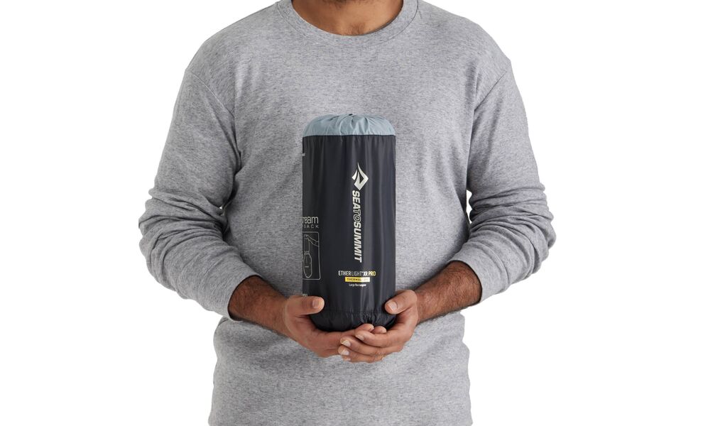 Надувний каремат Sea to Summit Ether Light XR Pro Insulated - Large Rectangular: з мішком-насосом, Товщина: 10, Тип розміру: Large Rectangular, Колір виробника: Pirate Black, зображення 3