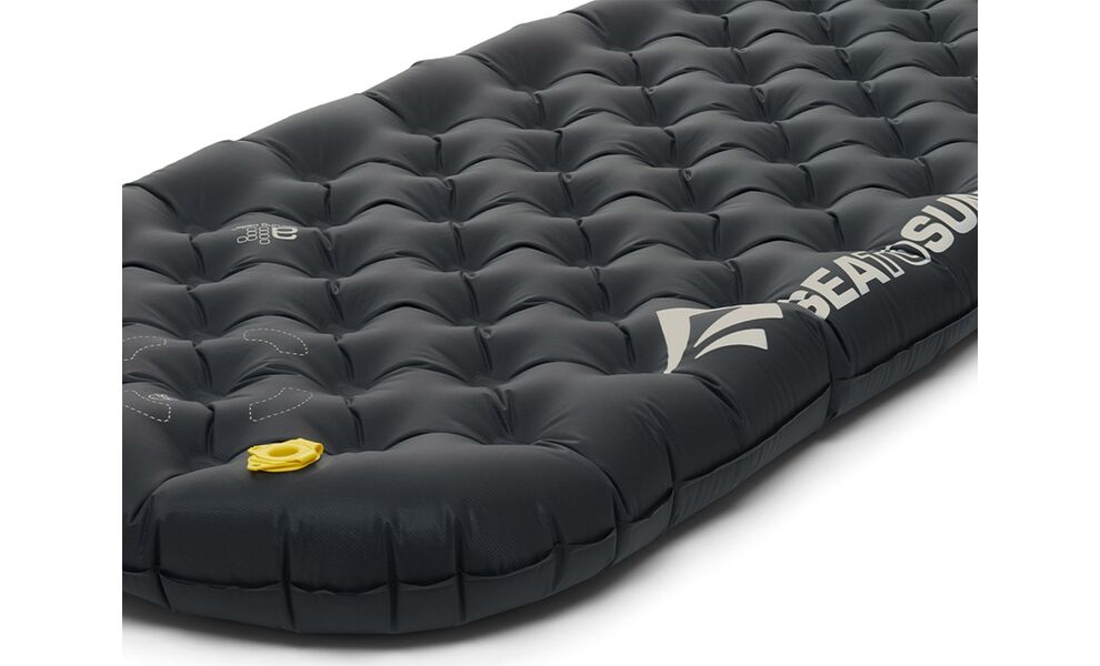 Надувний каремат Sea to Summit Ether Light XR Pro Insulated - Regular: з мішком-насосом, Товщина: 10, Тип розміру: Regular, Колір виробника: Pirate Black, зображення 6