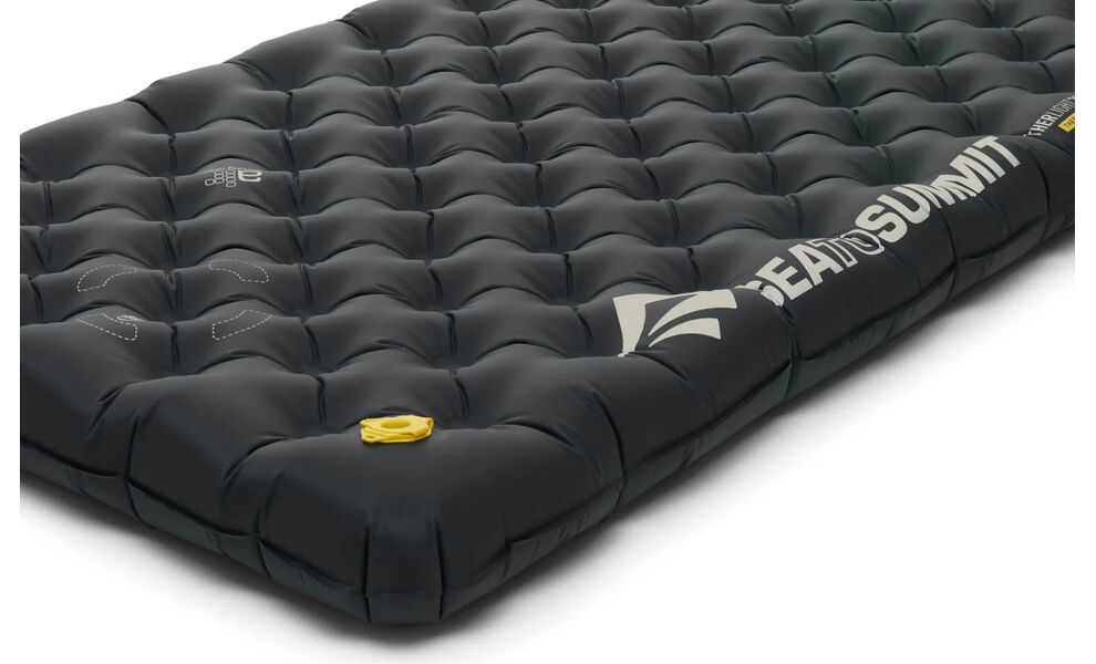 Надувний каремат Sea to Summit Ether Light XR Pro Insulated - Regular Rectangular Wide: з мішком-насосом, Товщина: 10, Тип розміру: Regular Rectangular Wide, Колір виробника: Pirate Black, зображення 6