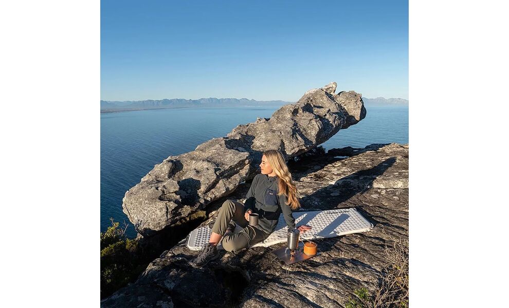 Самонадувний каремат Naturehike CNK2300DZ013 - Rectangular (Light Grey), Товщина: 3,5, Тип розміру: Rectangular, Колір виробника: Light Grey, зображення 7