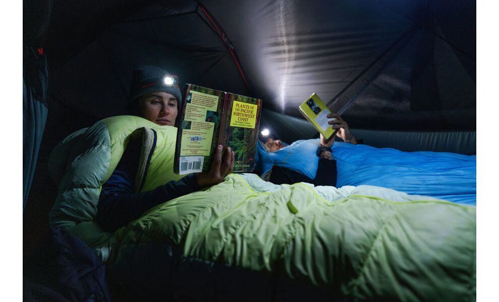 Демісезонний пуховий спальник Therm-a-Rest Boost 650 0C - Short до 0°C: з капюшоном, Максимальний зріст користувача: 168, Колір: Meadow Green, Сторона застібки: ліва, зображення 7