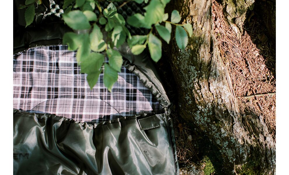 Демісезонний кемпінговий спальник-ковдра Totem Ember Plus XXL до 5°C: широкий, з капюшоном, Максимальний зріст користувача: 190, Колір: Green, Сторона застібки: ліва, зображення 16