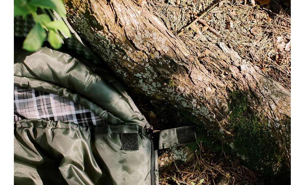 Демісезонний кемпінговий спальник-ковдра Totem Ember Plus XXL до 5°C: широкий, з капюшоном, Максимальний зріст користувача: 190, Колір: Green, Сторона застібки: ліва, зображення 11