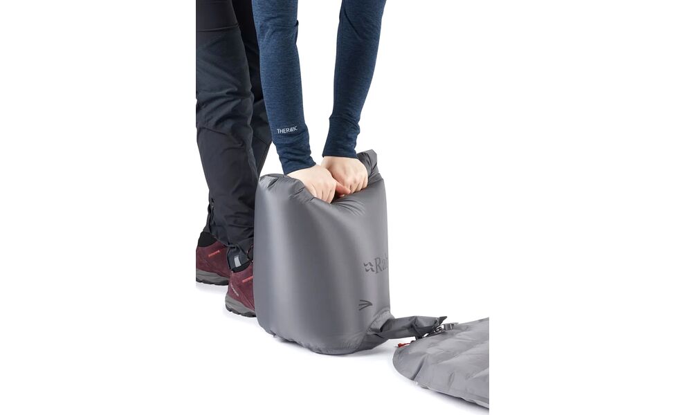 Надувний каремат Rab Ultrasphere 1.5 - Long Wide: з мішком-насосом, Товщина: 8, Тип розміру: Long Wide, Колір виробника: Dark Pewter, зображення 12