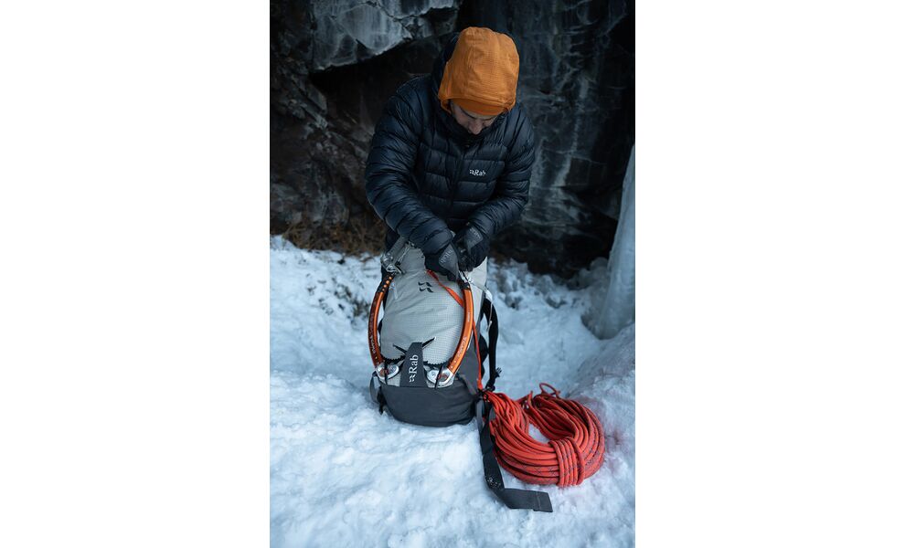 Пуховик чоловічий Rab Mythic G Jacket (Black), Колір виробника: Black, Розмір: L, зображення 13