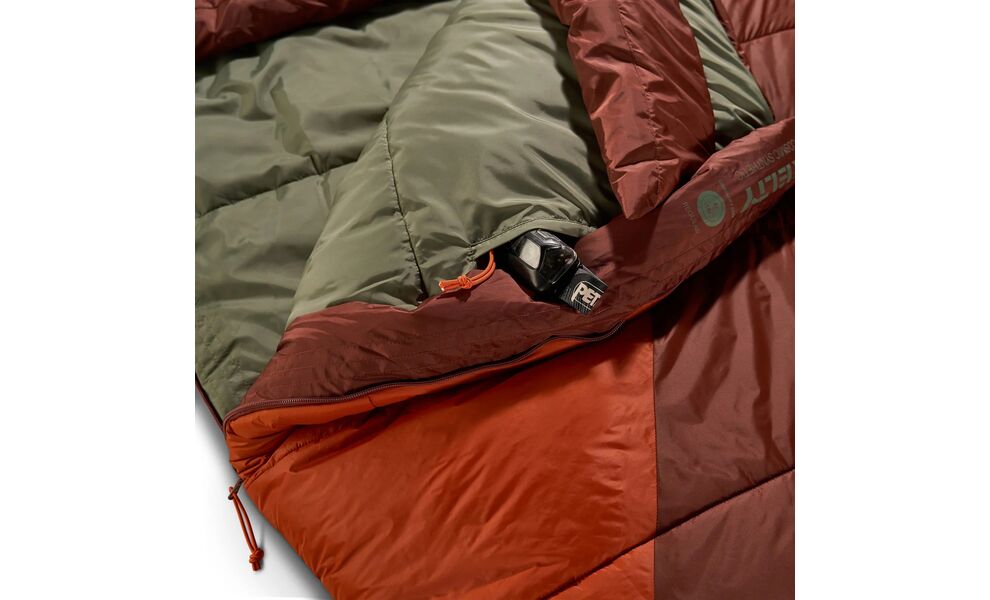 Зимовий туристичний спальник Kelty Cosmic Synthetic 0 Regular до -18°C: з капюшоном, Максимальний зріст користувача: 183, Колір: Cherry Mahogany/Cinnamon Stick, Сторона застібки: права, зображення 10