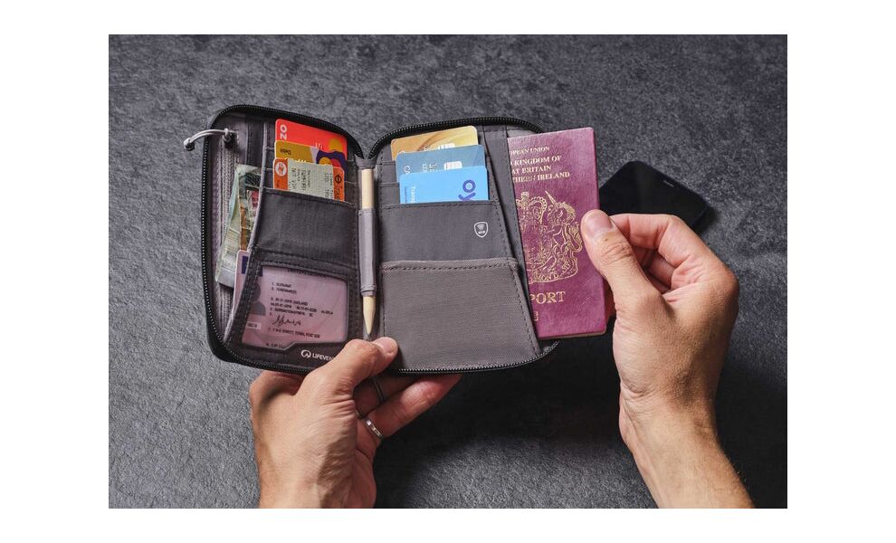 Туристичний гаманець з захистом для карток Lifeventure Recycled RFID Mini Travel Wallet (Olive), Колір виробника: Olive, зображення 7