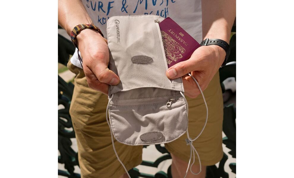 Туристичний натільний гаманець на шию з захистом для карток Lifeventure RFID Wallet Chest (Fawn), зображення 2