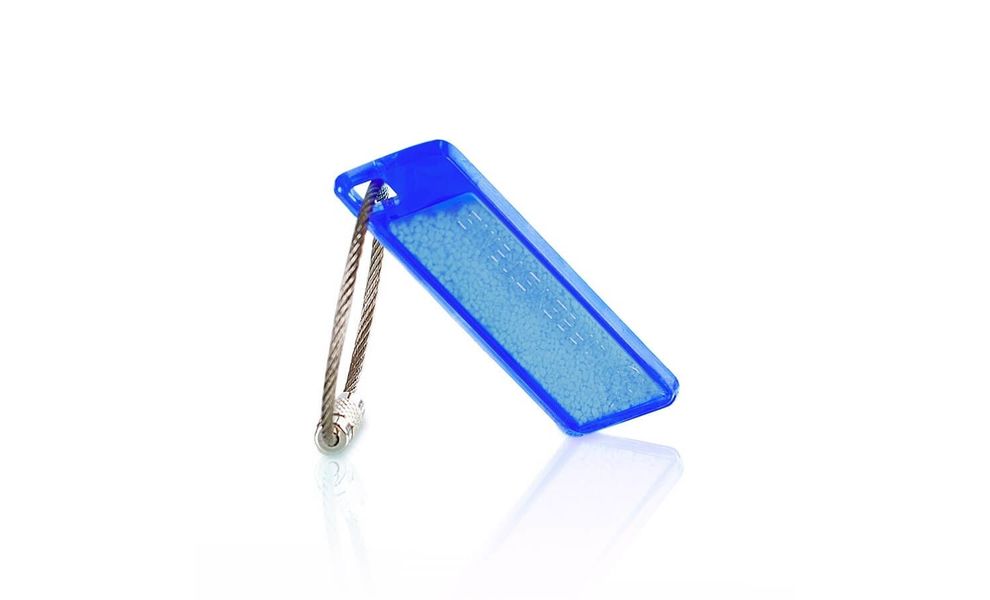 Брелок люмінесцентний Lifesystems Intensity Glow Tag (12 годин) (Blue), Колір: Blue, зображення 2