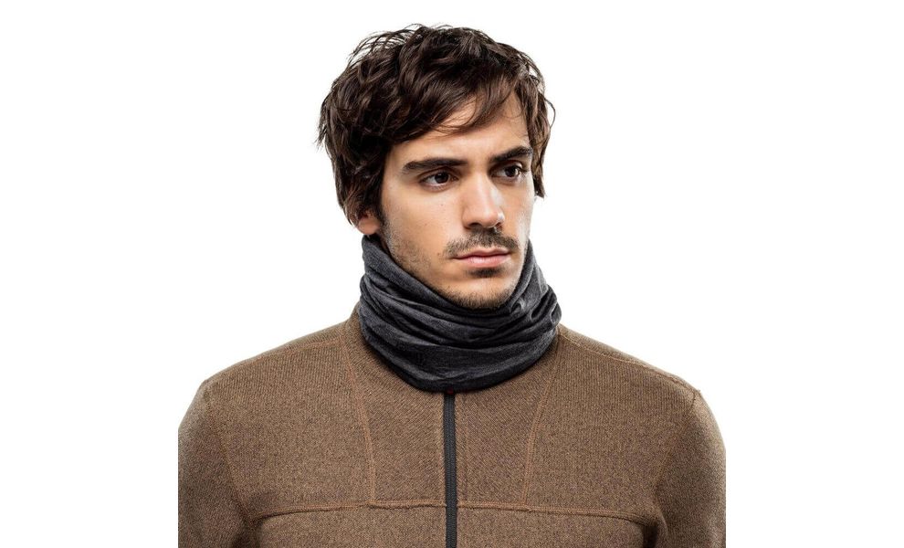 Вовняний шарф-труба BUFF® Merino Lightweight (Solid Black), Колір виробника: Solid Black, зображення 2