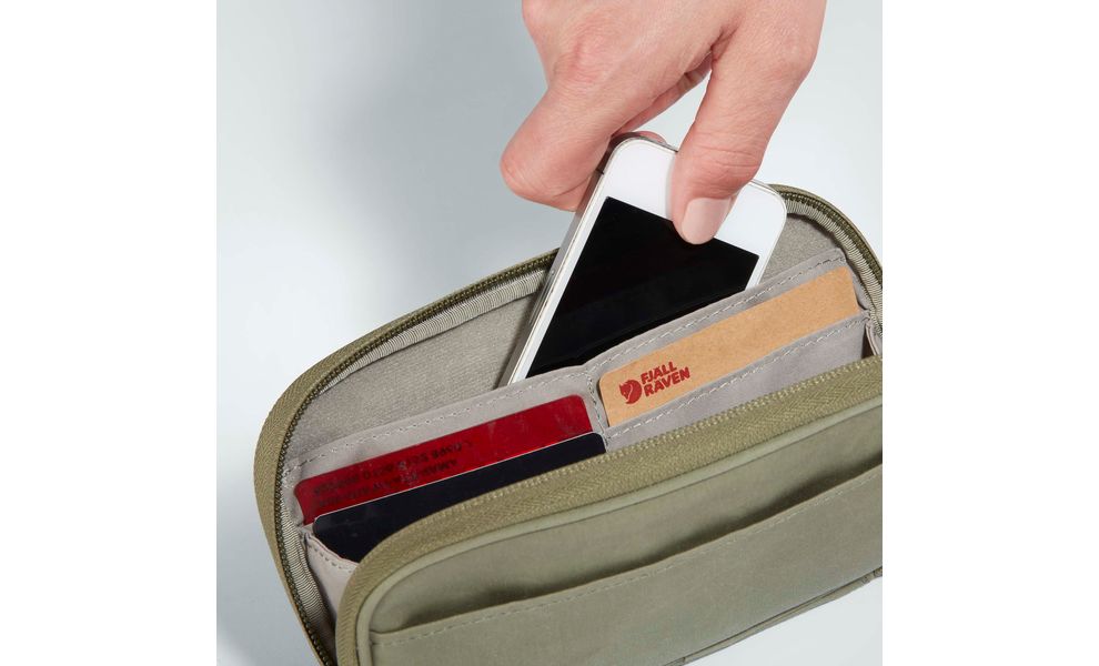 Гаманець Fjallraven Kanken Travel Wallet (550/Black), Колір виробника: 550/Black, зображення 3