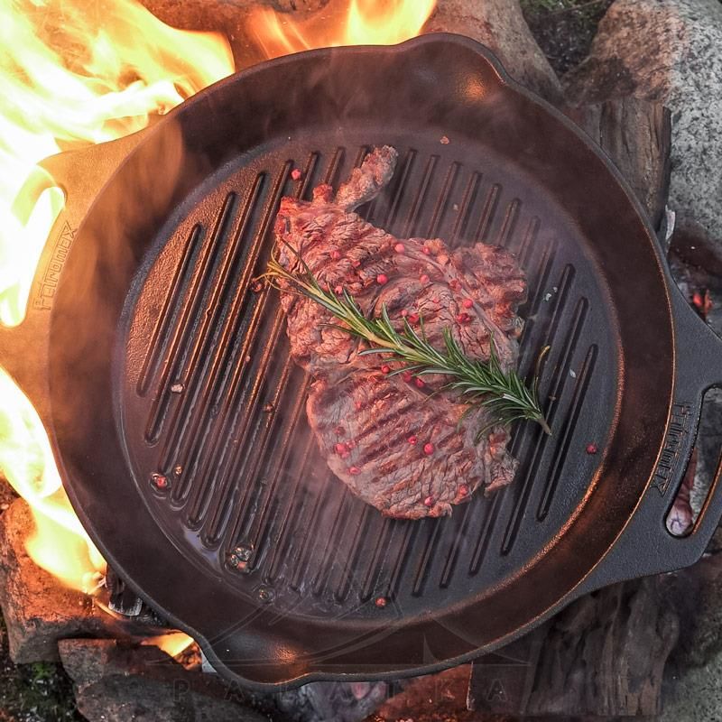 https://palatka.com.ua/images/watermarked/1/detailed/179/posud-dlya-bagattya-Petromax-Grill-Fire-Skillet-gp30h-t-6.jpeg